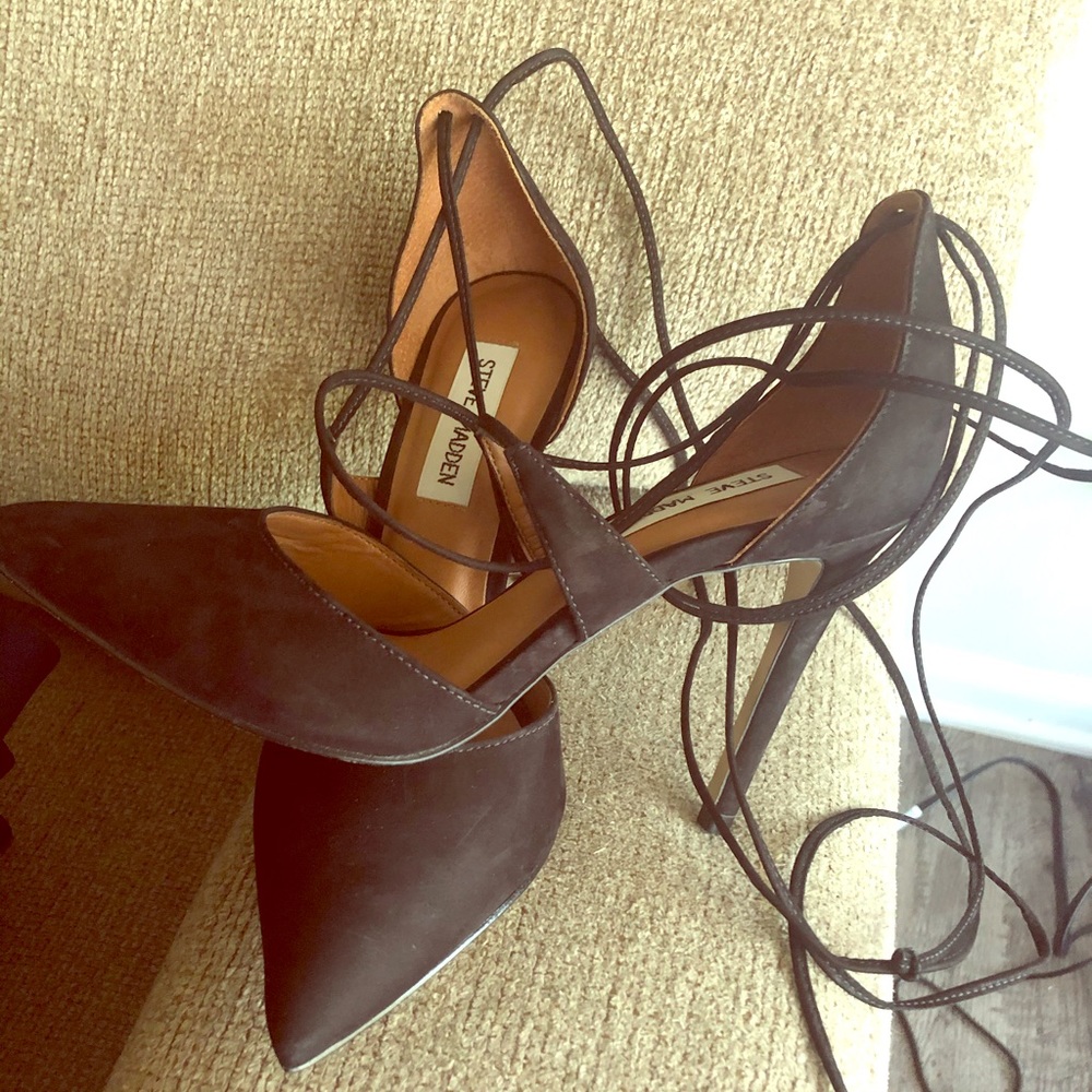 Black suede Pumps
